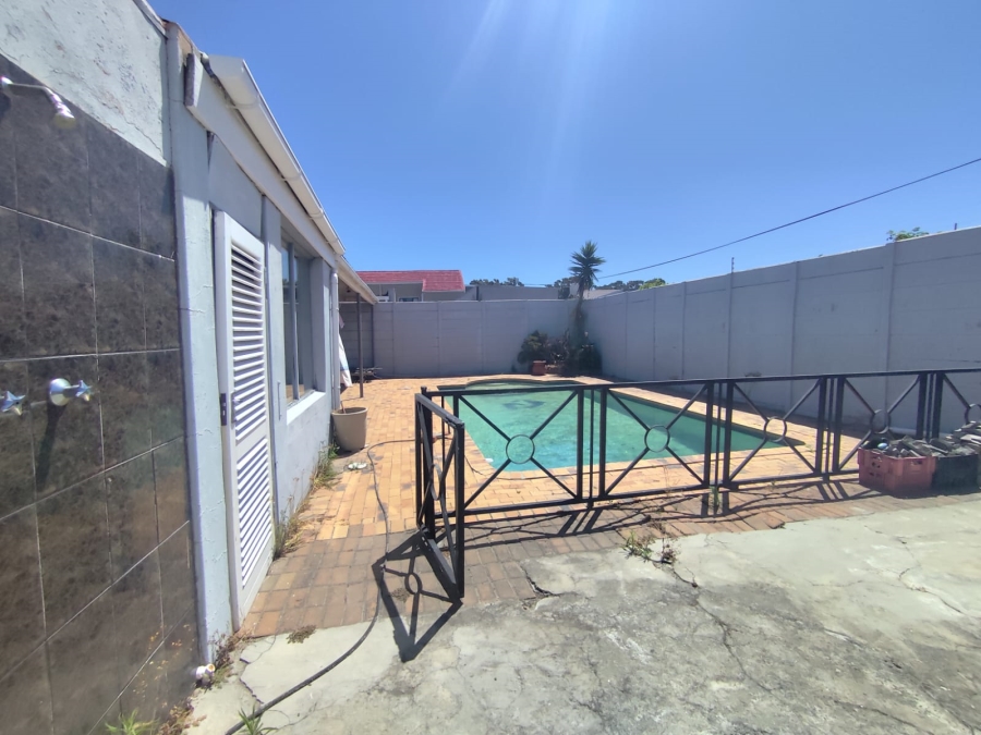 3 Bedroom Property for Sale in Ottery Western Cape